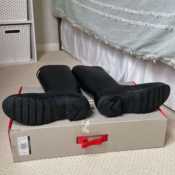 Tall Hunter rain boots - Picture 8 of 11